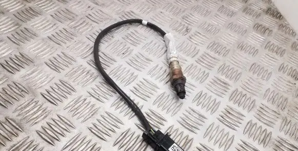 Volkswagen Tiguan Lambda probe sensor 04E906262KB