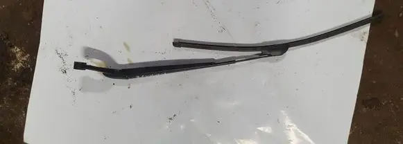 Land Rover Discovery 3 - LR3 Windshield/front glass wiper blade NOCODE