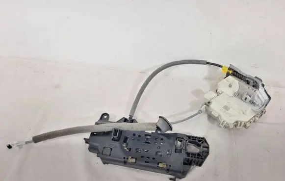 Audi A3 S3 8V Front door lock 8X1837016C