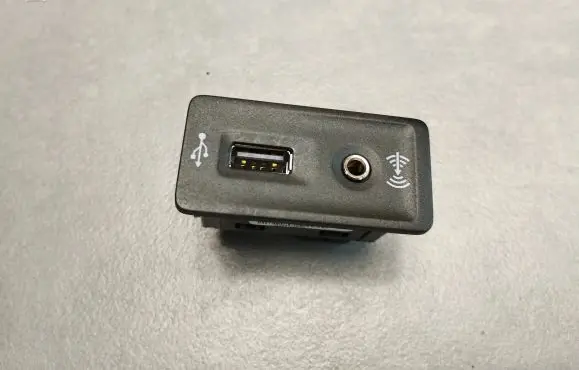 Volkswagen Golf VII EUR ISO radio connector 5G0035222