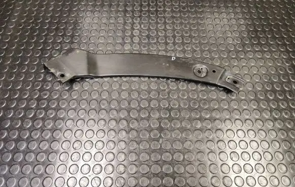 Volkswagen Tiguan Radiator support slam panel bracket 5N0806930A