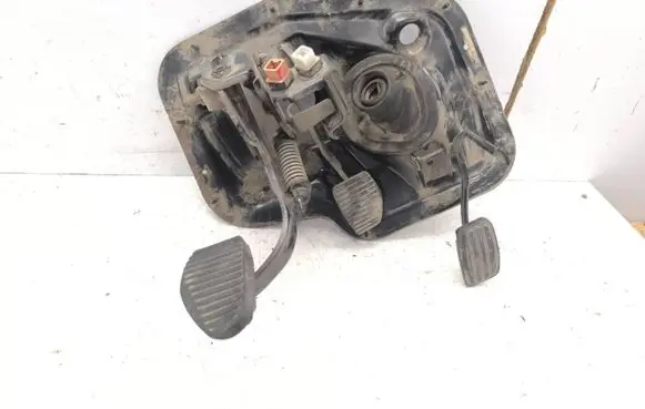 Peugeot 807 Pedal assembly 1484801080