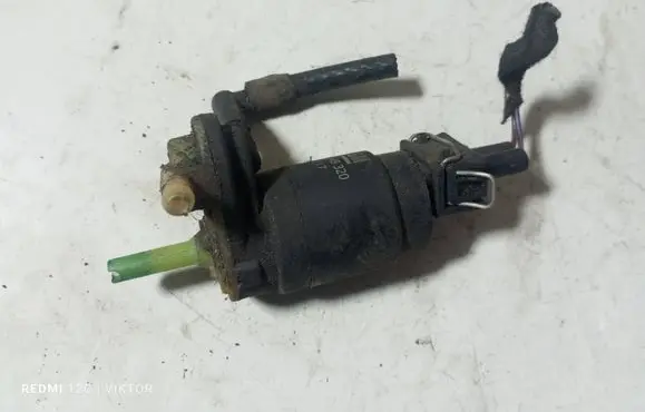 Opel Zafira B Windscreen/windshield washer pump 13248320