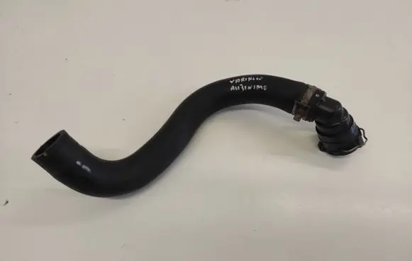 Honda CR-V Engine coolant pipe/hose
