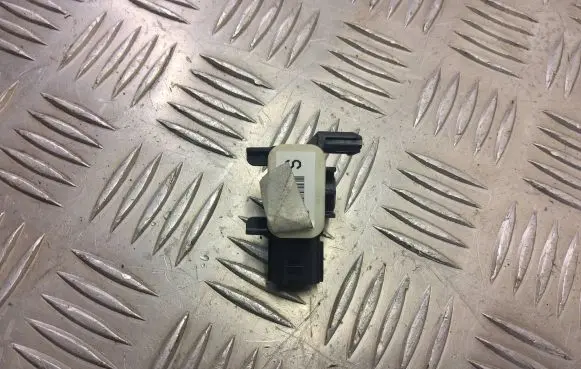 Nissan Navara D23 Airbag deployment crash/impact sensor 988303JA0A