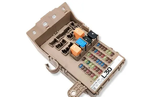 Subaru Outback (BS) Fuse module 82201AL30C