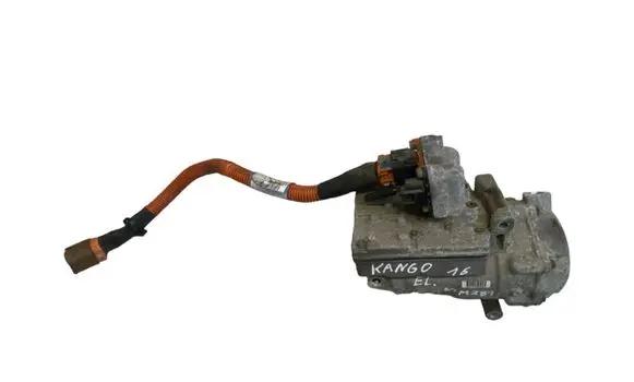 Renault Kangoo II Air conditioning (A/C) compressor (pump) 926005020R 0422000672 290E10279R