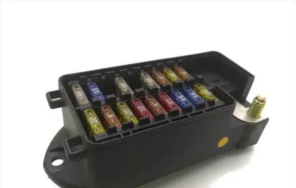 Jaguar XJ X308 Fuse module LNE2800CA