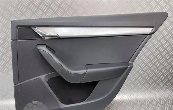 Skoda Octavia Mk3 (5E) Rear door card panel trim 5E5867664