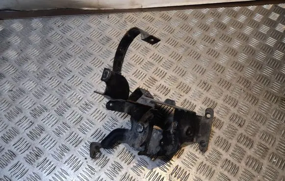 Audi A6 S6 C6 4F ABS pump bracket 4F0614119M