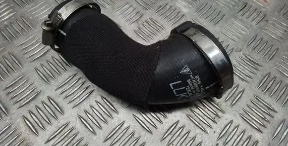 Porsche Macan (95B) Intercooler hose/pipe 