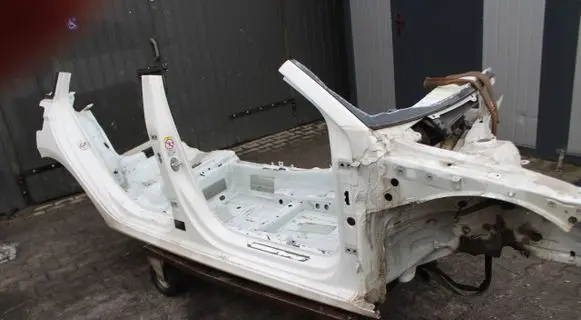Skoda Octavia Mk4 Front piece kit 5780631