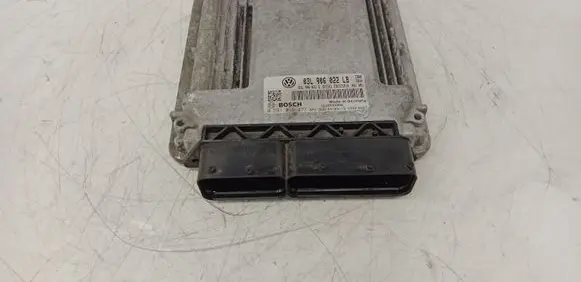 Volkswagen Golf VI Engine control unit/module 03L906022LB 0281015477
