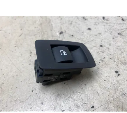 BMW 1 E81 E87 Electric window control switch 15939900 3080A