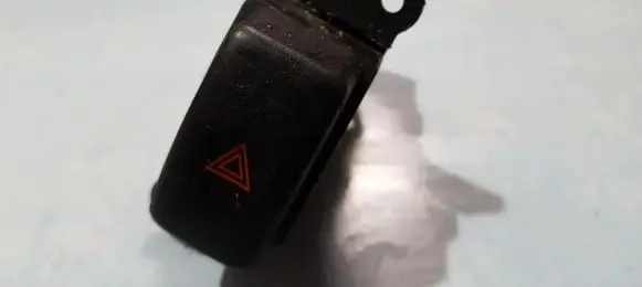 Mazda 626 Hazard light switch 06016