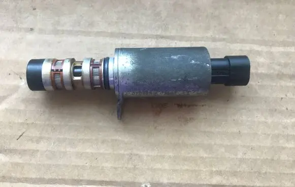 Opel Vectra C Camshaft vanos timing valve 12992408