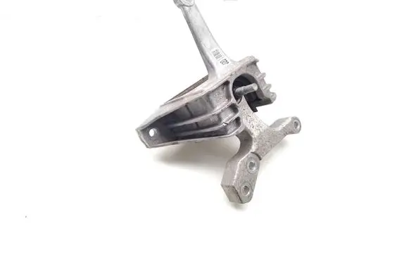 KIA Xceed Engine mount bracket 21810-J7200 139015 4B12-0309