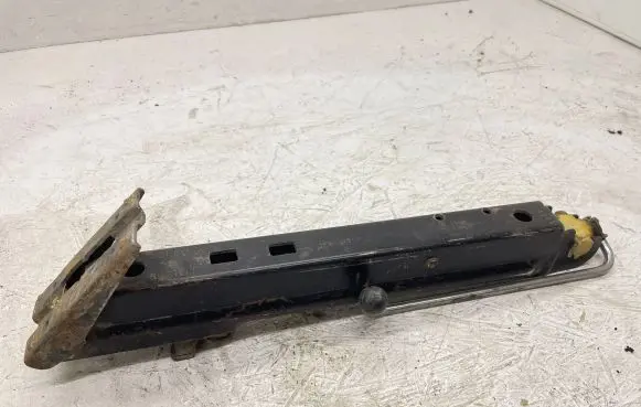 Volkswagen Transporter - Caravelle T4 Lift Jack 701011031B