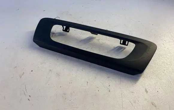 Renault Scenic III - Grand scenic III Radio/GPS head unit trim 281260001R