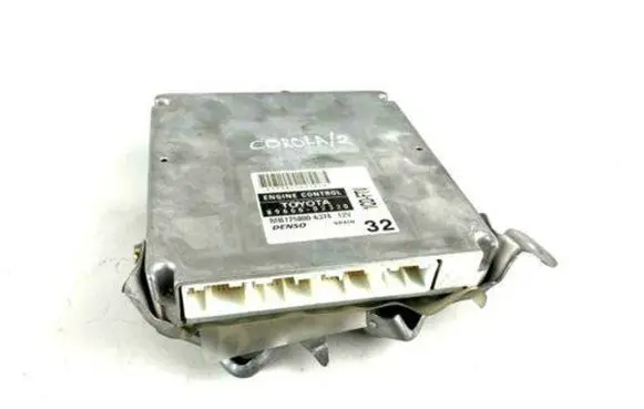 Toyota Corolla E120 E130 Engine control unit/module 89666-02320