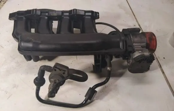 Mercedes-Benz SLK R171 Intake manifold A2711400601