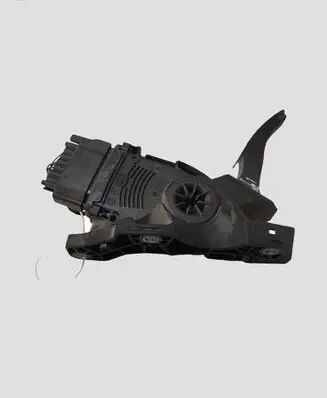 Volvo V60 Accelerator throttle pedal 31329059