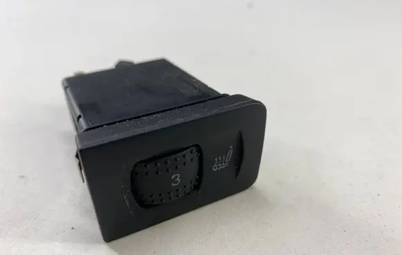 Volkswagen Bora Seat heating switch 1J0963564B