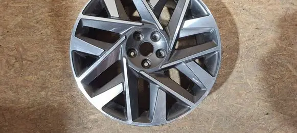 Hyundai Santa Fe R20 alloy rim 52910S1850 K811K81
