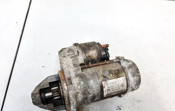 Mercedes-Benz C W203 Starter motor A0051517301