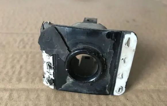 Opel Vectra C Front parking sensor holder (PDC) 13110233