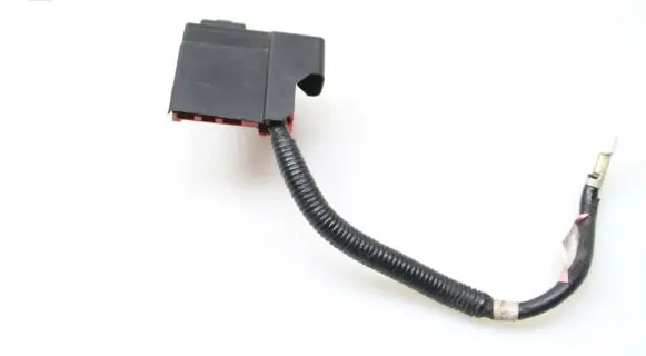 Mazda 3 II Positive cable (battery) BHR8J36A2