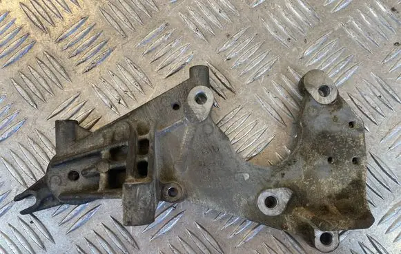 Audi A6 S6 C6 4F Fuel pump bracket 059130147H 059130147