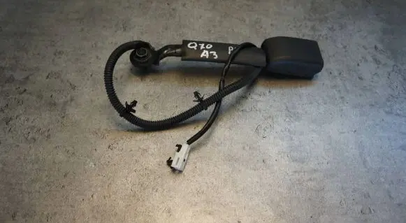 Infiniti FX Front seatbelt buckle 130531FL