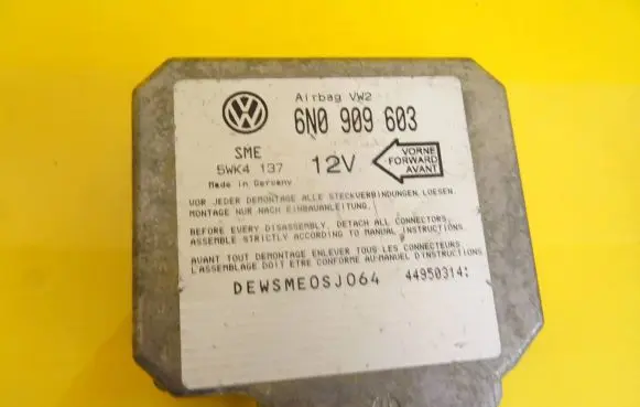 Volkswagen Golf IV Airbag control unit/module 6N0909603