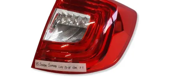 Skoda Superb B6 (3T) Tailgate rear/tail lights 3T9945096A