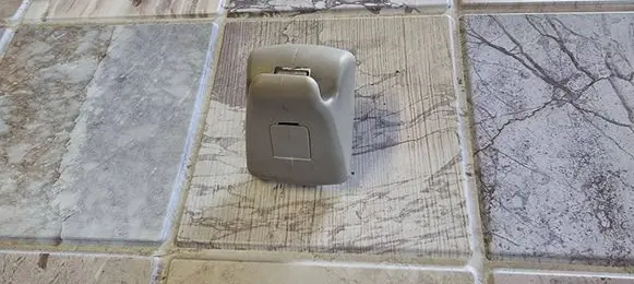 Ford Galaxy Sun visor clip/hook/bracket 
