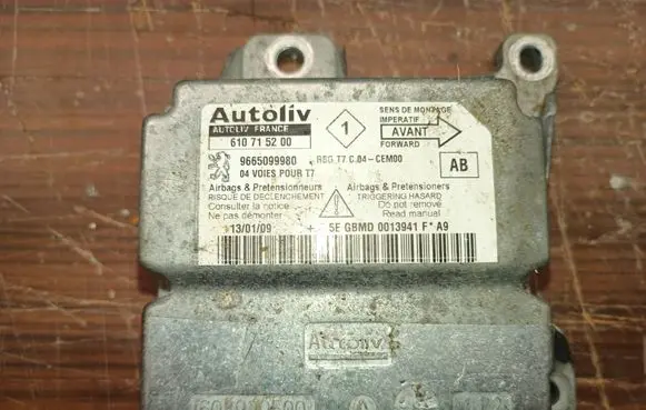 Peugeot 308 SW Airbag control unit/module 610715200 966509980