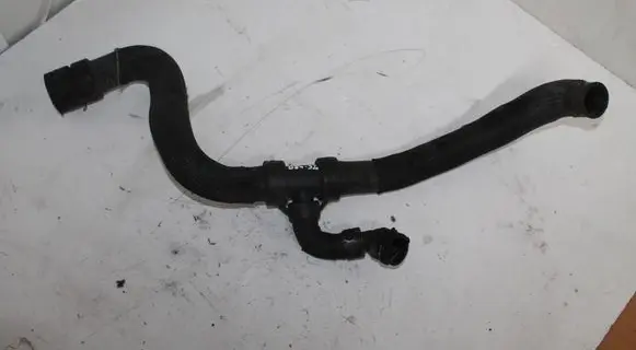 Volvo XC70 Engine coolant pipe/hose S4000238