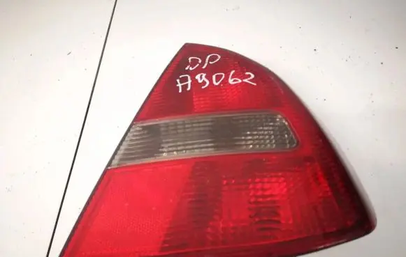 Mitsubishi Carisma Rear/tail lights 151086