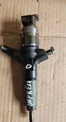 Subaru Impreza III Fuel injector 16613AA020 01R00033 DEWS07890