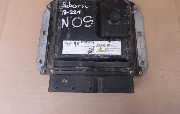 Subaru Legacy Engine control unit/module 2758009844
