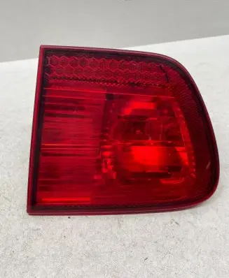 Tailgate rear/tail lights