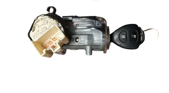 Toyota Hilux (AN10, AN20, AN30) Ignition lock 8978371010 M0ZRI20BTY RI10BTY