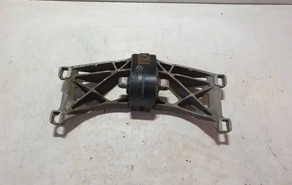 Jaguar XJL Gearbox mounting bracket AW936A026A AW935060RB
