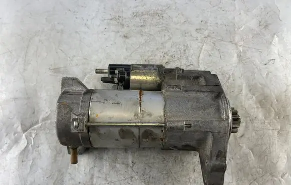 Jaguar XJ X351 Starter motor 8X2311001AB 4280004891
