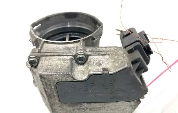 Skoda Octavia Mk2 (1Z) Engine shut-off valve 03G128063J