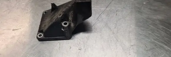 Audi A6 S6 C5 4B Engine mounting bracket 4B0199307C