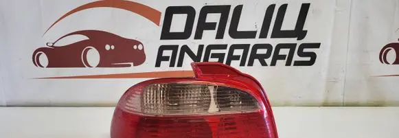 Toyota Avensis T220 Rear/tail lights 034N4P