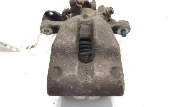 Opel Zafira A Rear brake caliper