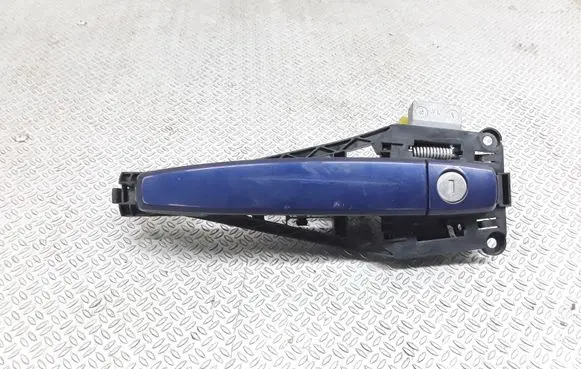 Opel Zafira B Front door exterior handle 24463523